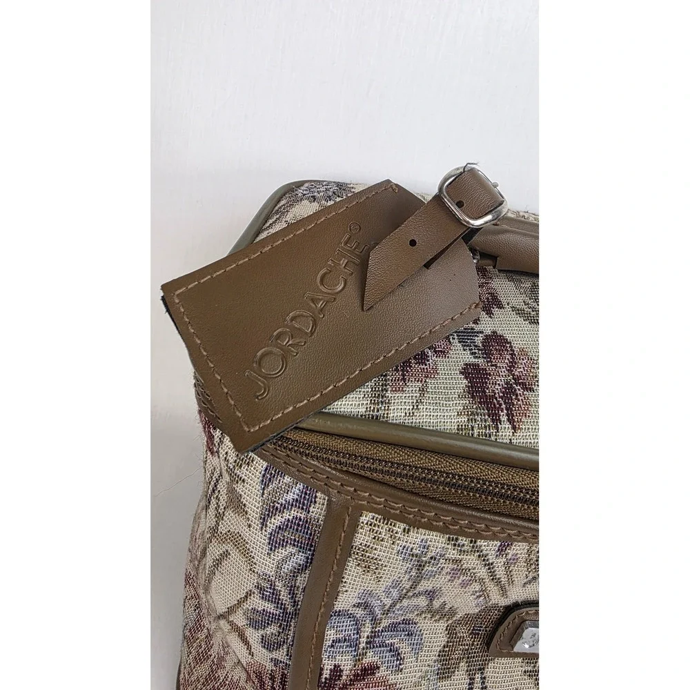 Jordache Train Case Womens Brown Floral Tapestry Makeup Vanity Bag Handle VTG